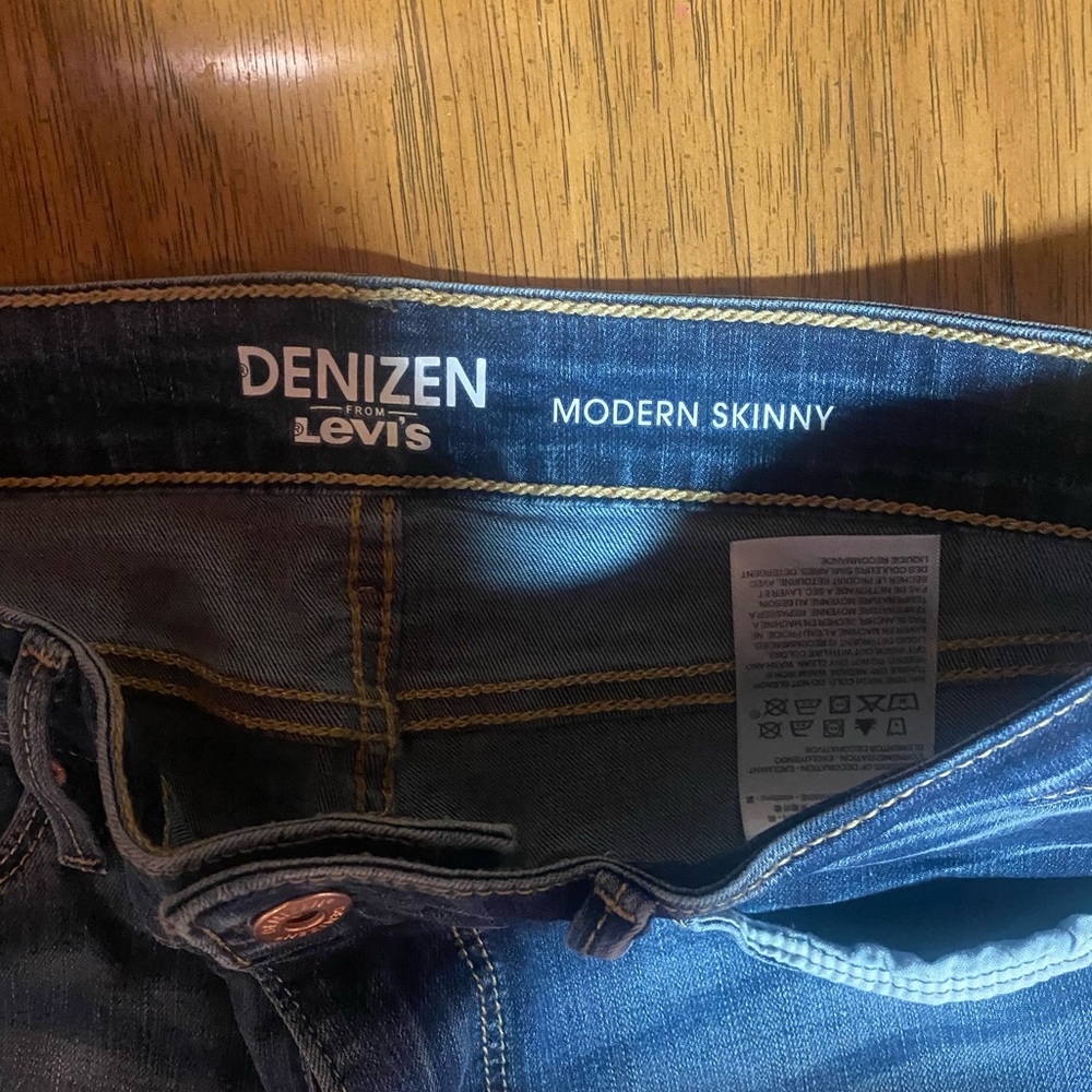 Jeans - Picture 2 of 2